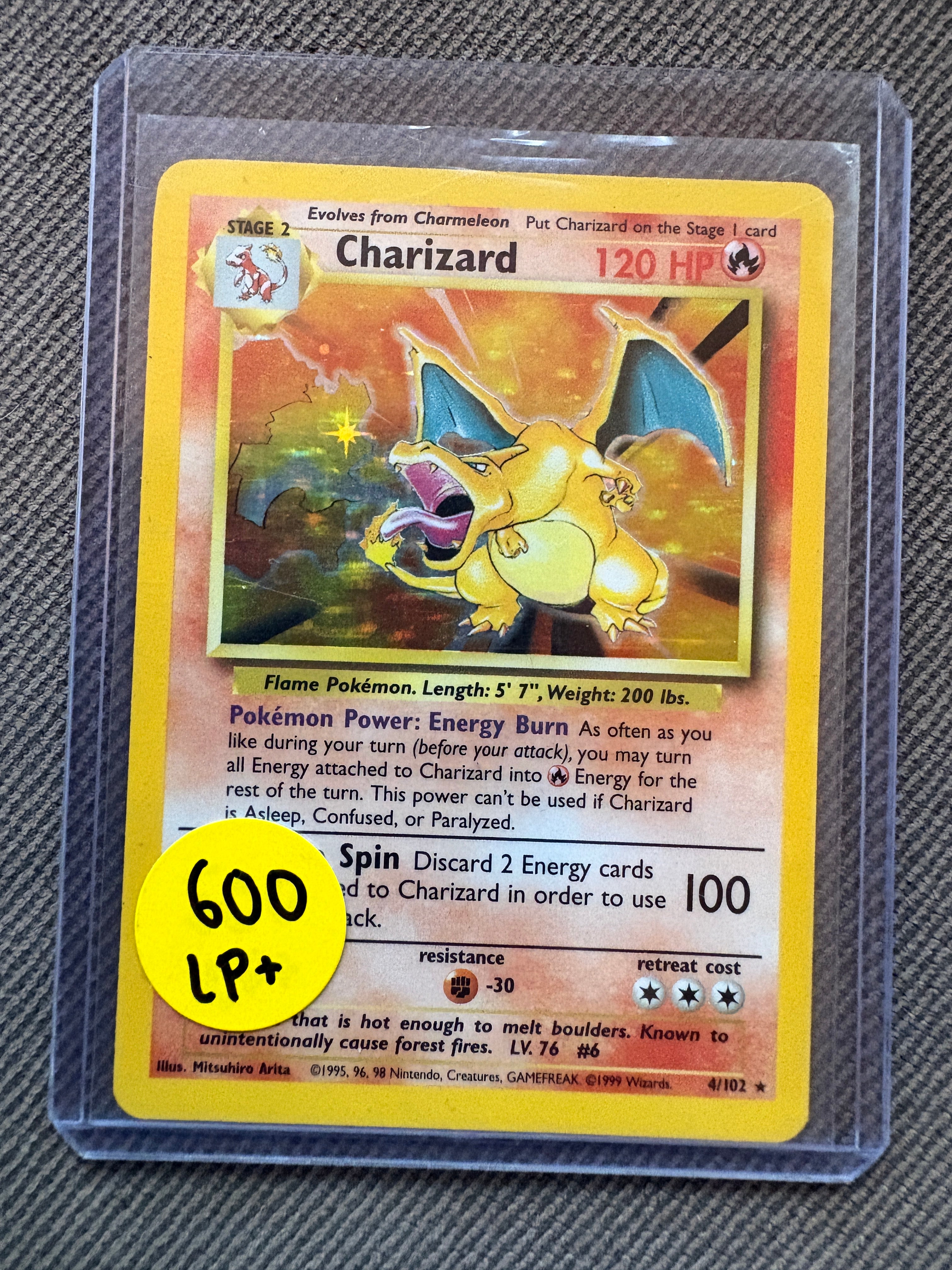 Charizard base LP+